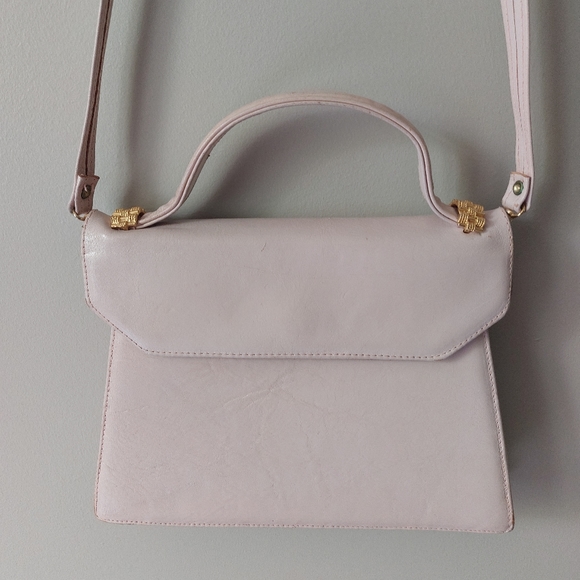 Vintage blush baby pink leather top handle crossbody bag with gold hardware - Picture 12 of 13